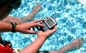 Blackberry_Pool_Phone_wideweb__470x291,0